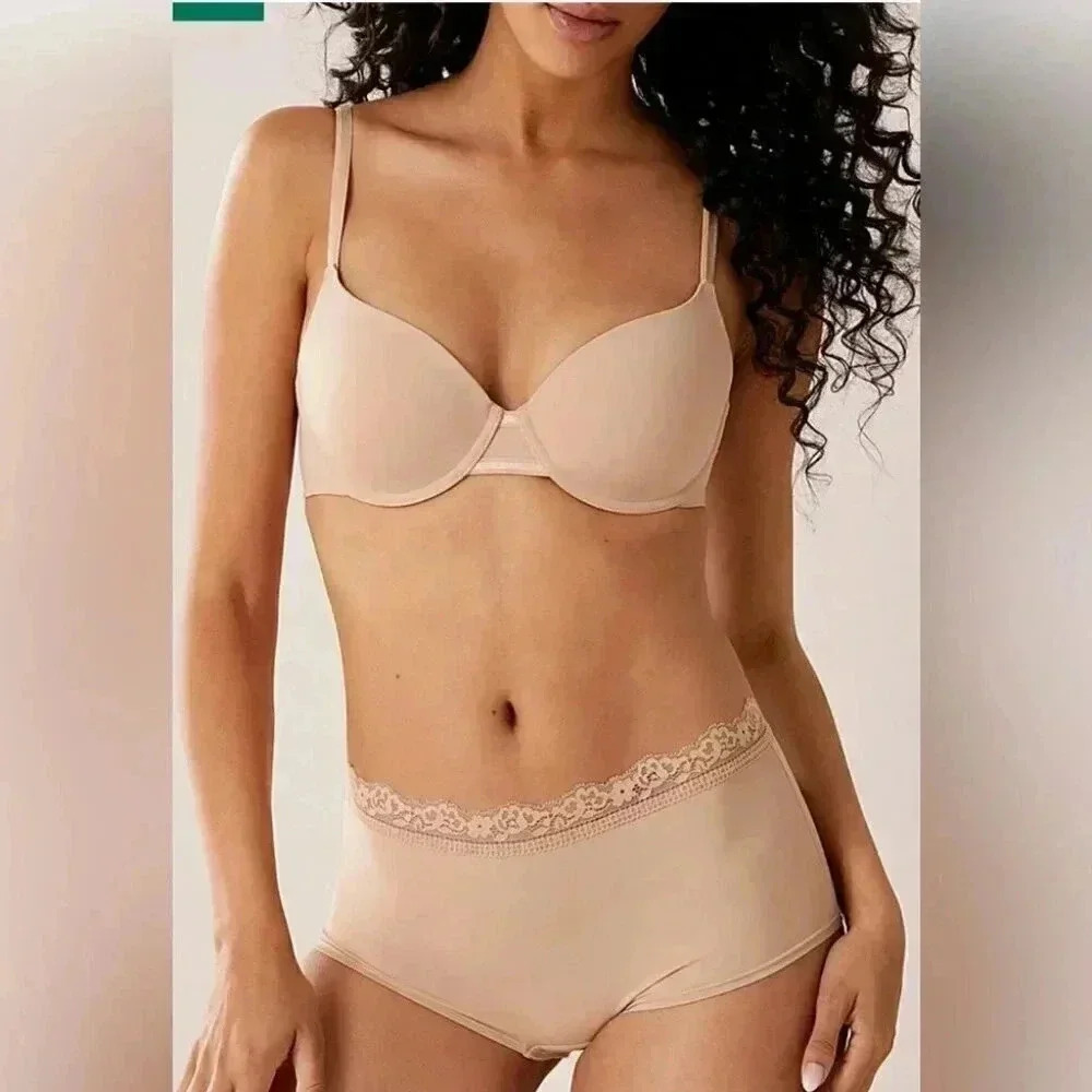 NWT lot of 2 Miyu/CK lightweight adjustable classic padded pushup Tshirt bra 32B